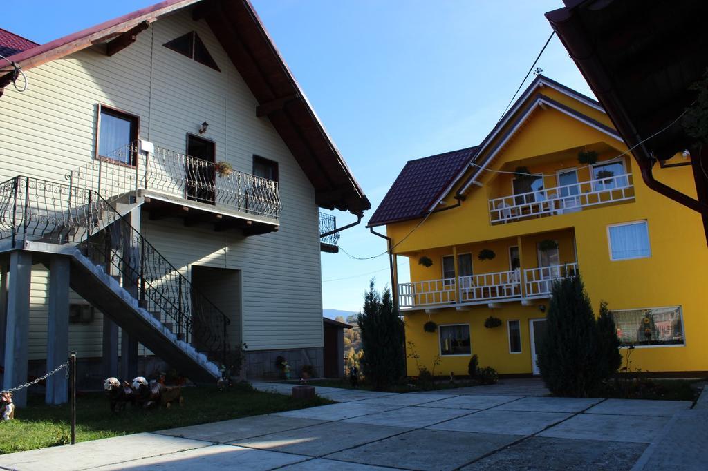 Hotel Garofita Pietrei Craiului Peştera Esterno foto